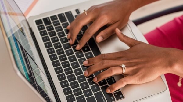 7 Email Techniques Powerful Women Adore